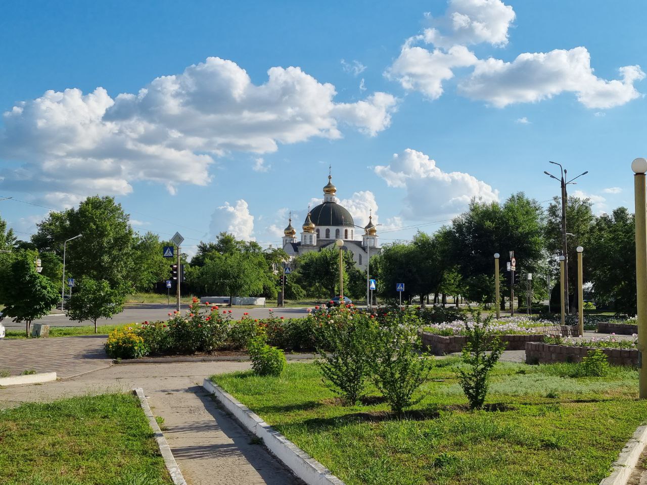 Укажите название.